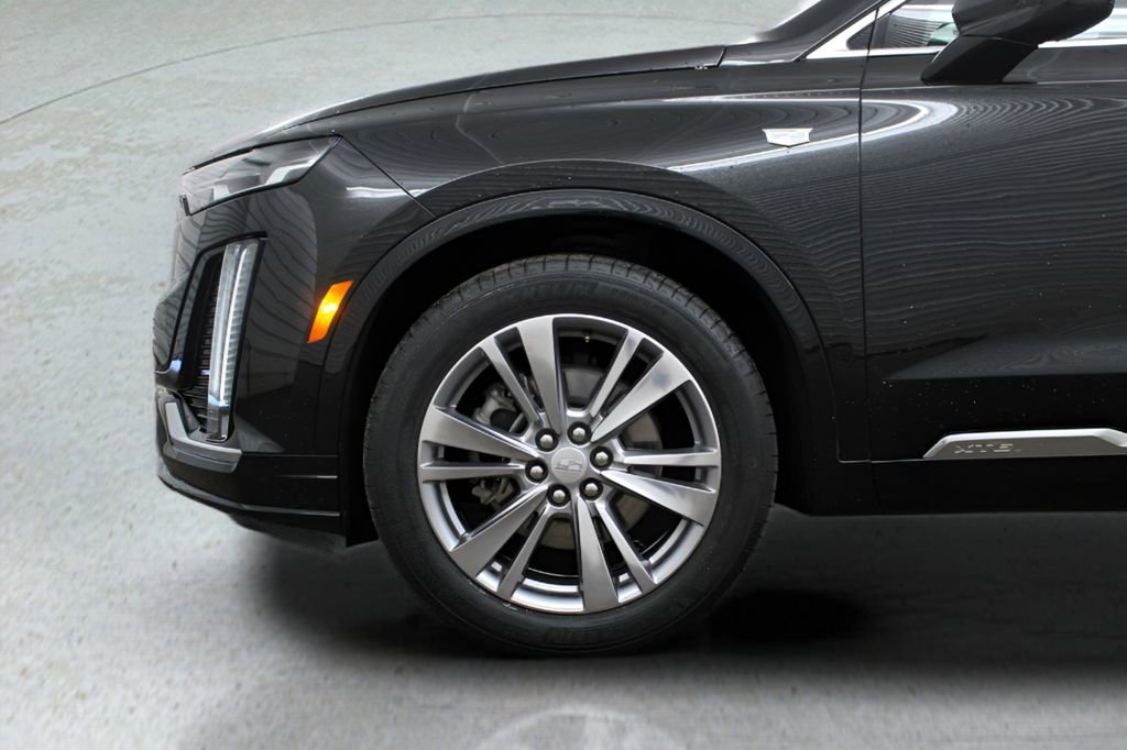 Used 2023 Cadillac XT6 Premium Luxury AWD/4WD image 10