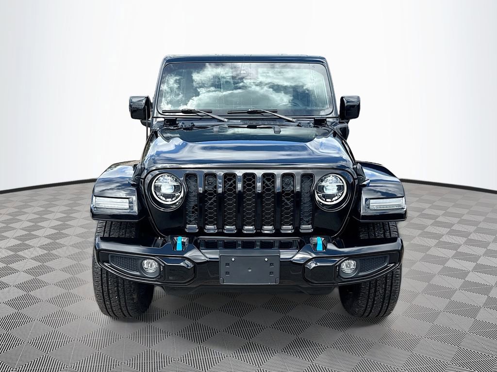 Used 2021 Jeep Wrangler Unlimited Sahara image 2