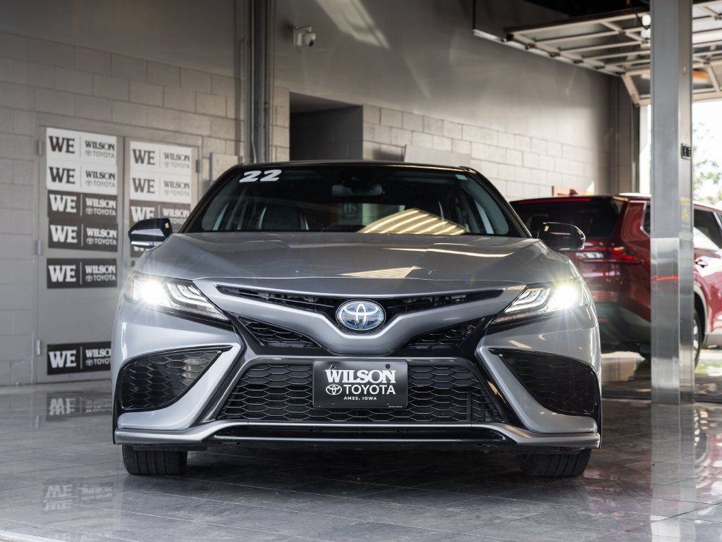 Used 2022 Toyota Camry XSE w/ Protection Package (Q2) (TMS) FWD image 3