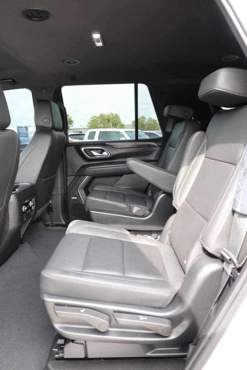 Used 2022 Chevrolet Tahoe Z71 w/ Luxury Package image 18