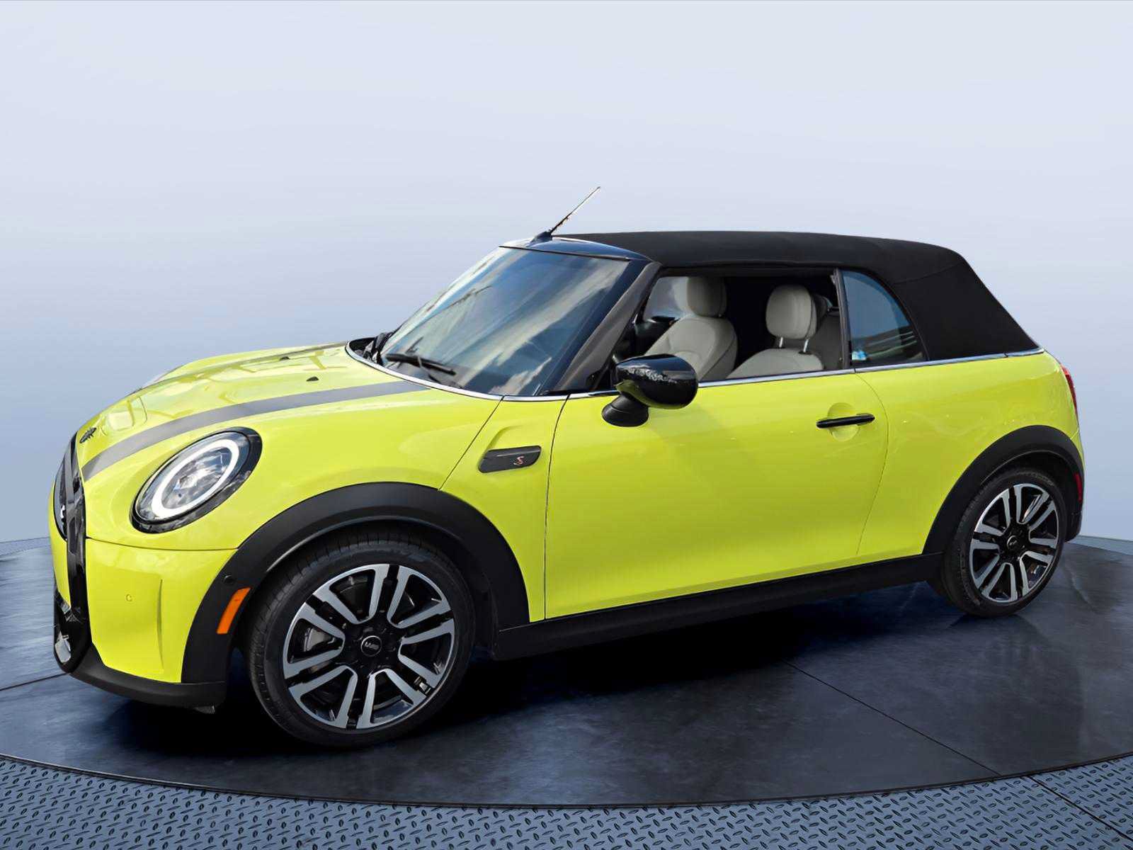Used 2023 MINI Cooper S FWD image 7