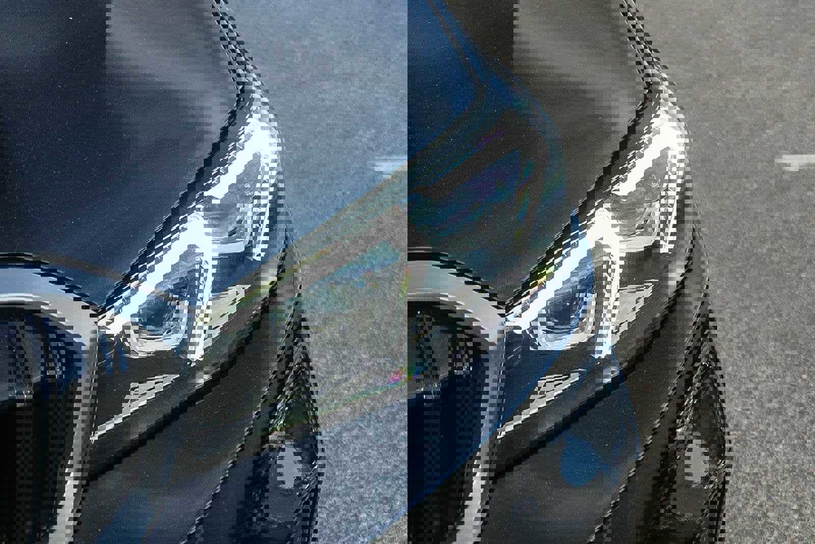 Certified 2023 BMW 330i Sedan w/ Driving Assistance Package image 7