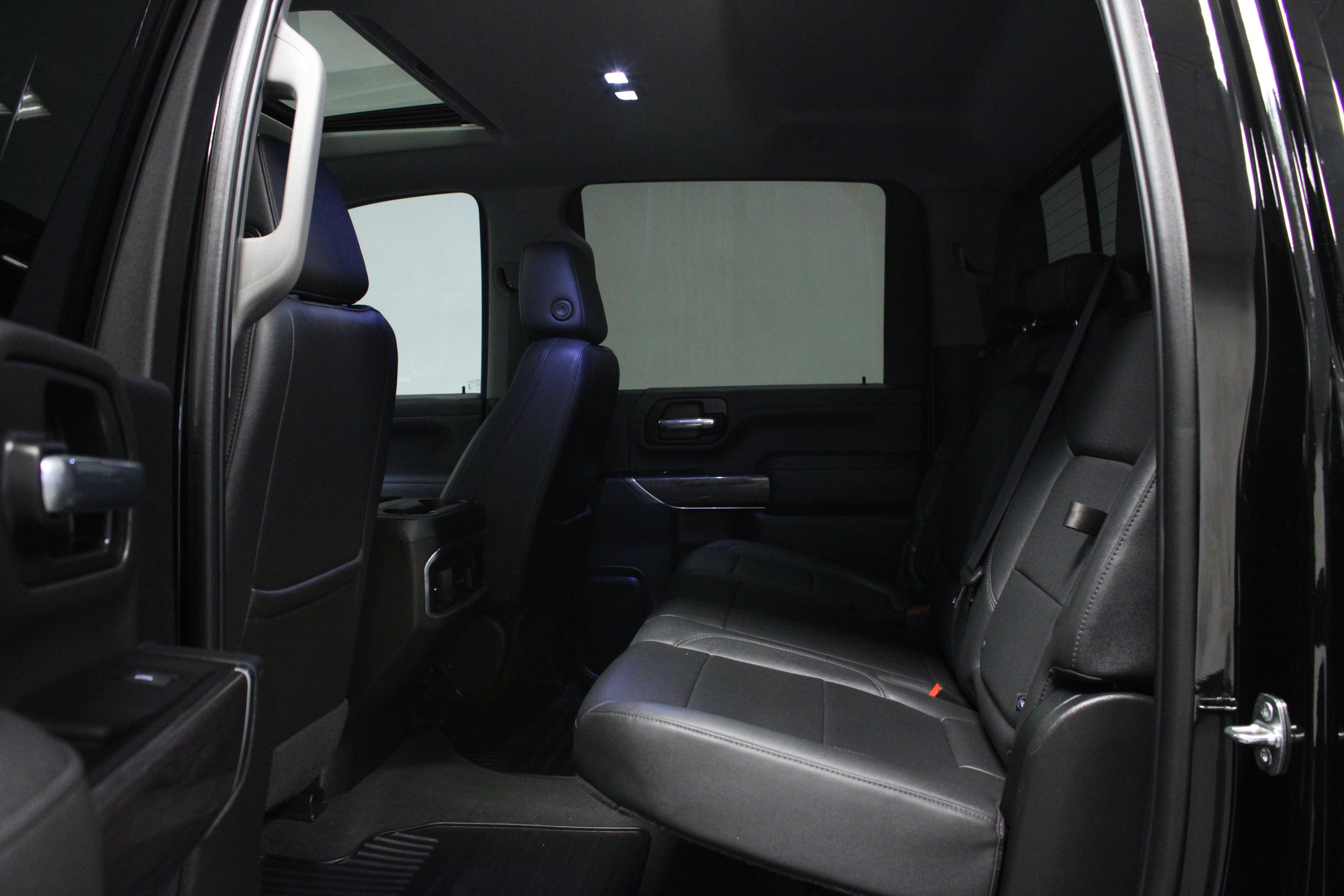 Used 2022 Chevrolet Silverado 2500 LTZ w/ LTZ Convenience Package image 13