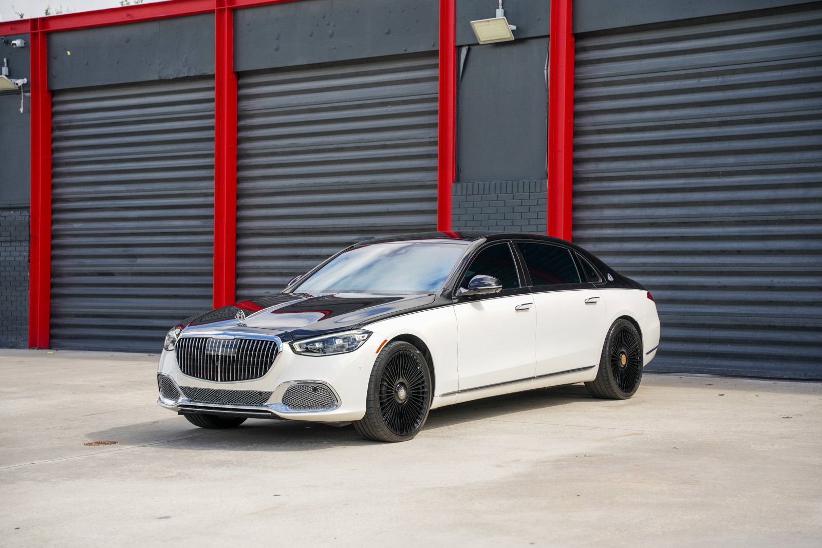 Used 2021 Mercedes-Benz Maybach S 580 4MATIC image 1