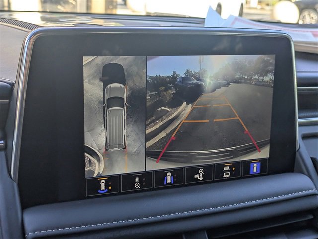 Used 2024 Chevrolet Suburban Premier image 21