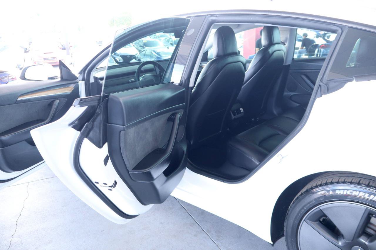 Used 2021 Tesla Model 3 Standard Range Plus RWD image 30
