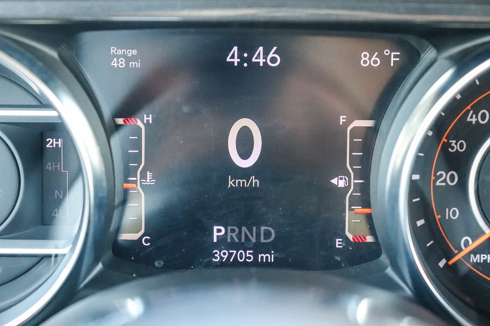 Used 2022 Jeep Wrangler Unlimited Sahara AWD/4WD image 18