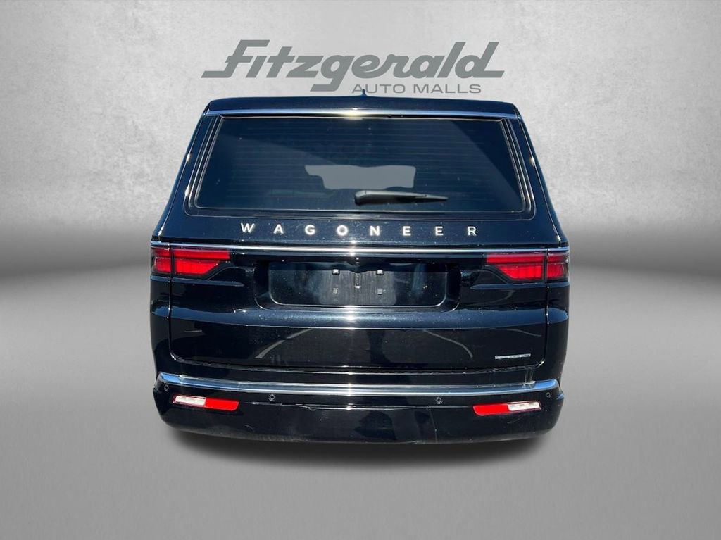 Used 2024 Jeep Wagoneer Series III AWD/4WD image 6