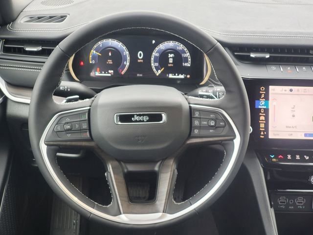 New 2026 Jeep Grand Cherokee Limited image 18