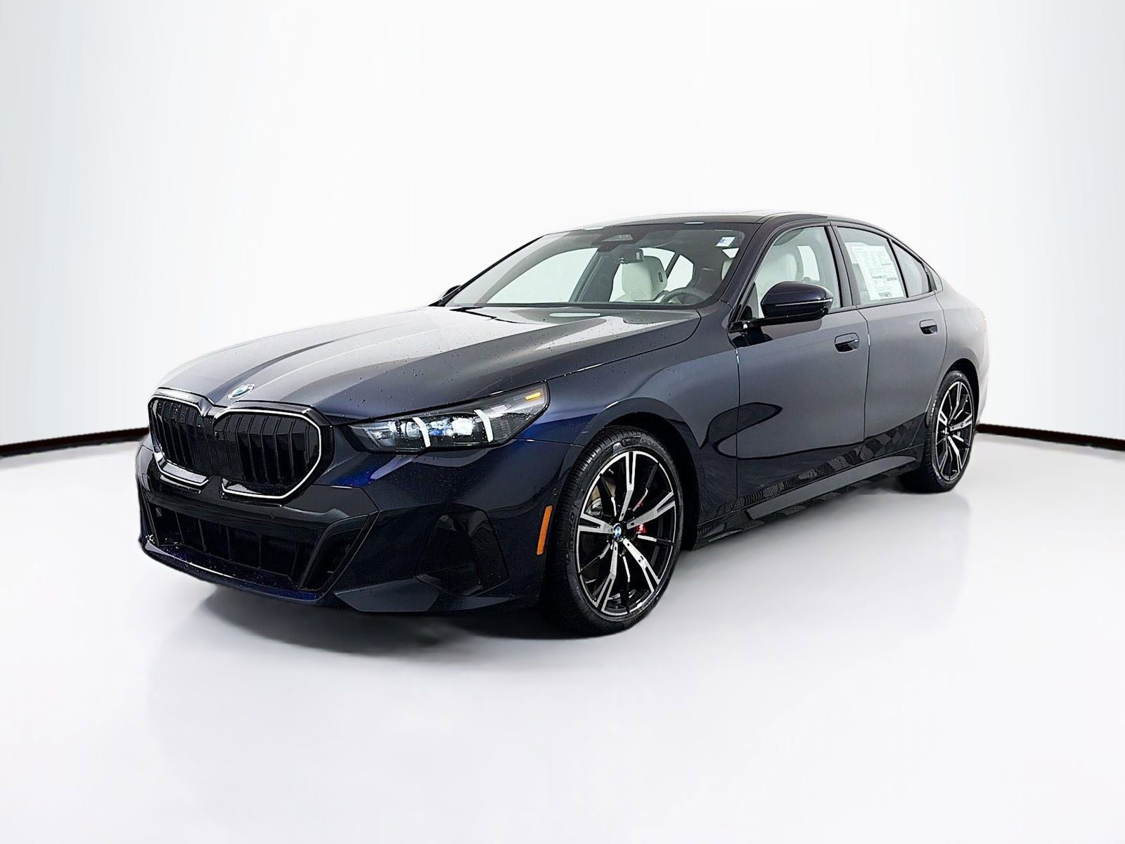 New 2026 BMW 530i xDrive w/ M Sport Package AWD/4WD image 3