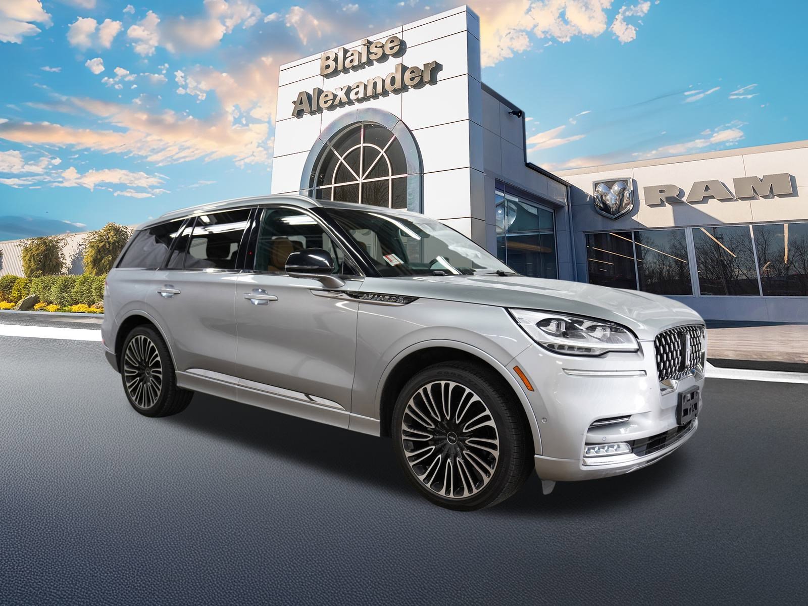 Used 2023 Lincoln Aviator Black Label w/ Dynamic Handling Package