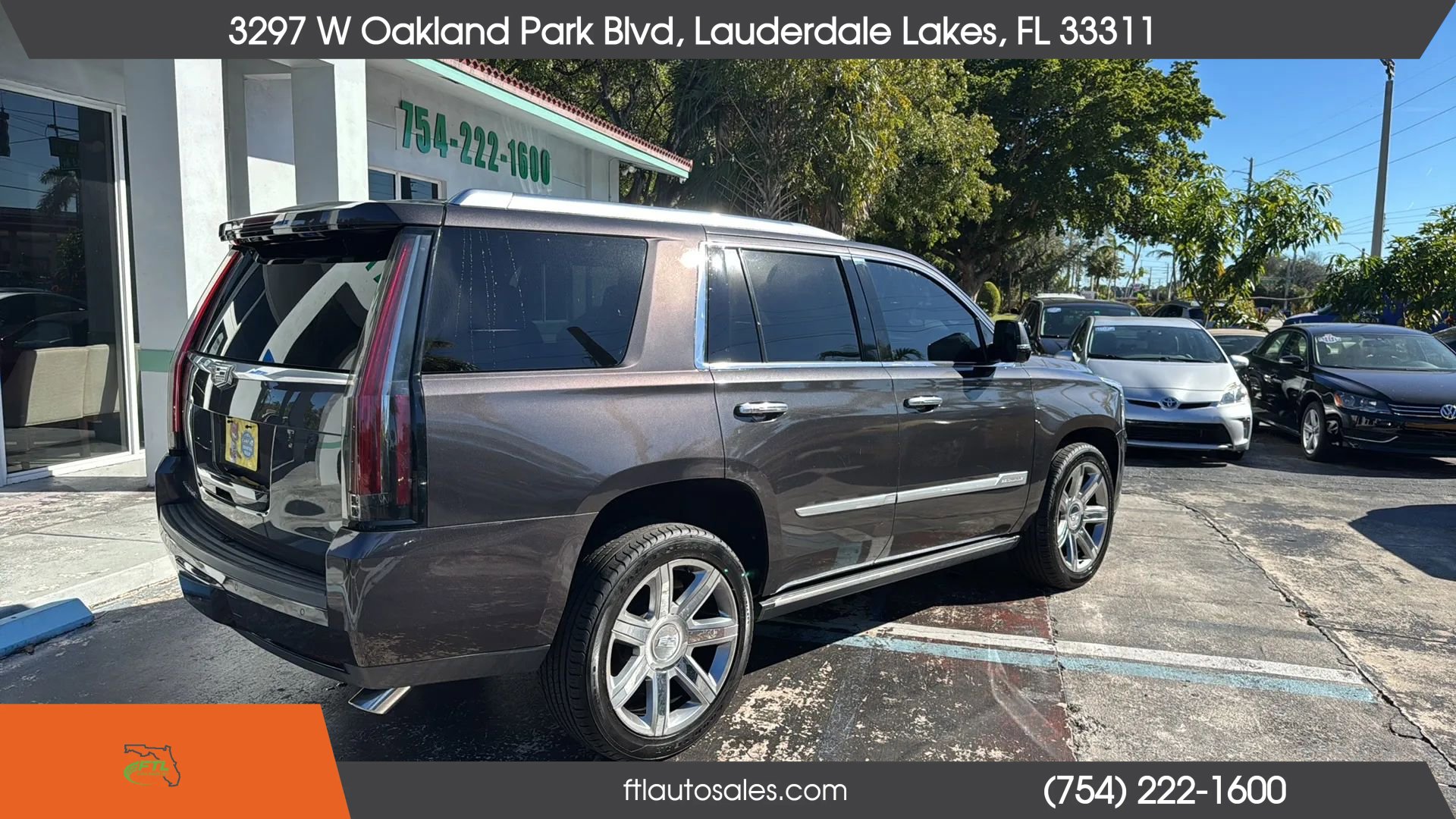 Used 2015 Cadillac Escalade Premium RWD image 11