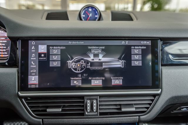 Used 2019 Porsche Cayenne image 23