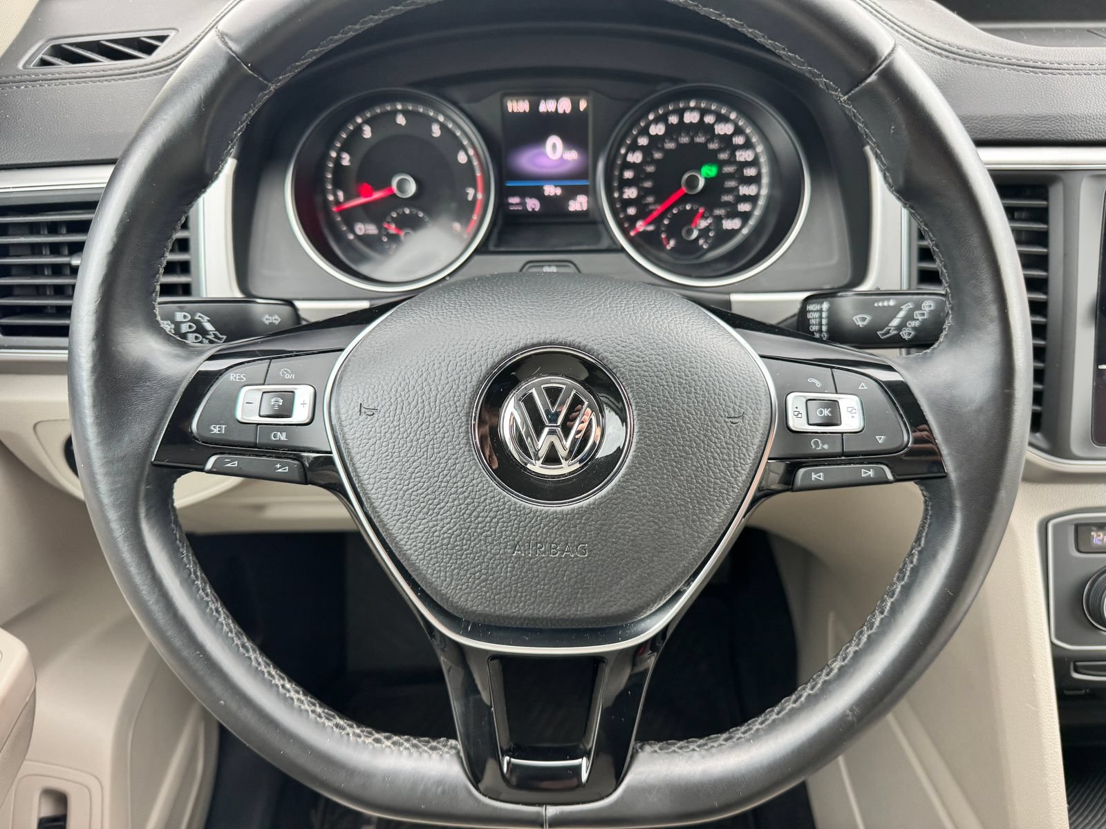 Used 2018 Volkswagen Atlas SE AWD/4WD image 15