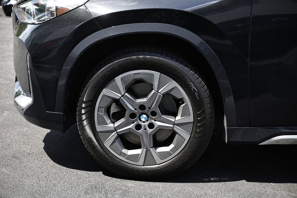 Used 2025 BMW X1 xDrive28i AWD/4WD image 9