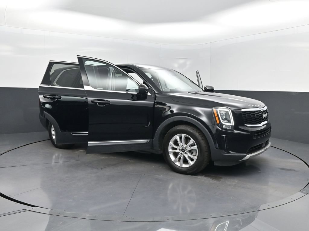 Used 2022 Kia Telluride LX image 38