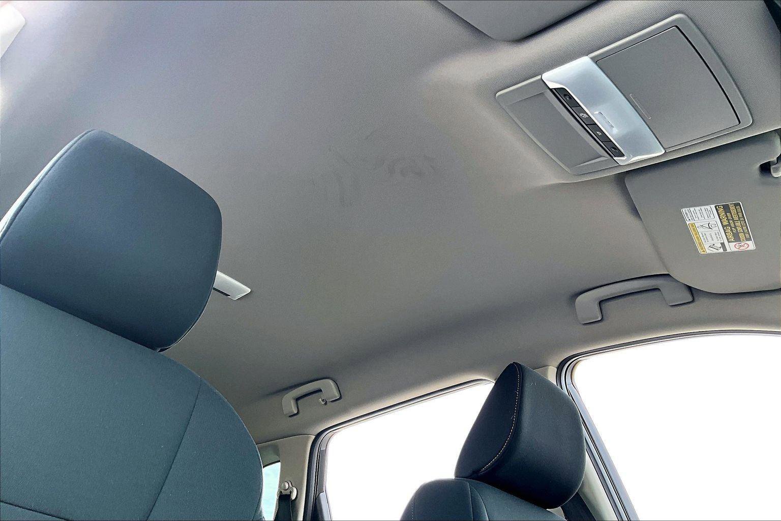 Used 2023 Nissan Rogue S image 22