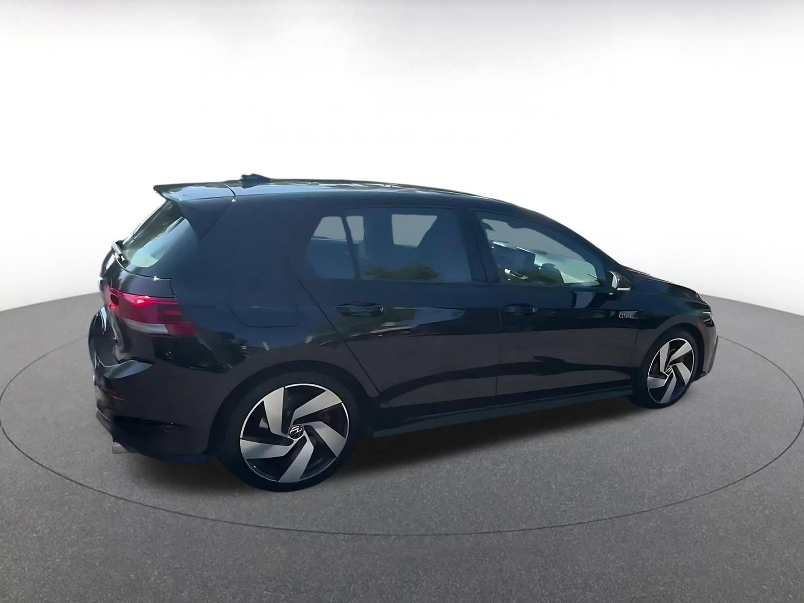Used 2026 Volkswagen Golf S FWD image 12