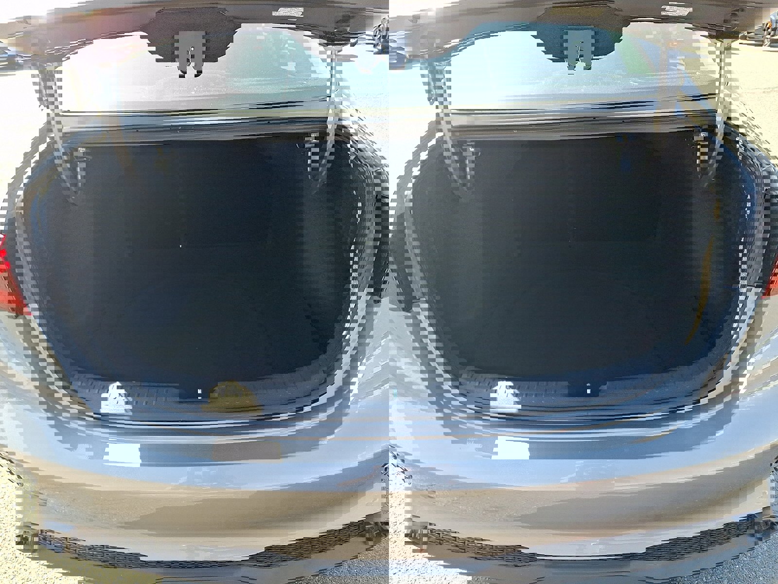 Used 2024 Kia Forte LXS image 27