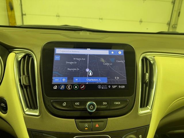 Used 2024 Chevrolet Malibu LT image 19