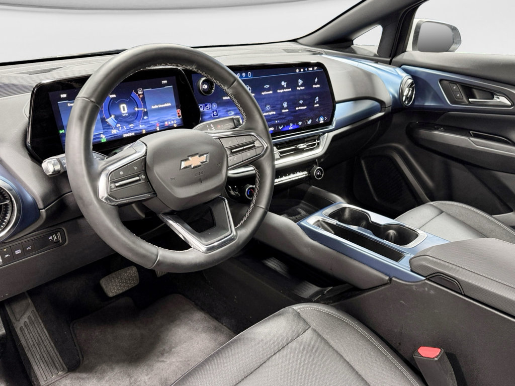 Used 2024 Chevrolet Equinox EV LT FWD image 19
