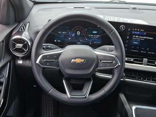 Used 2026 Chevrolet Equinox LT FWD image 19