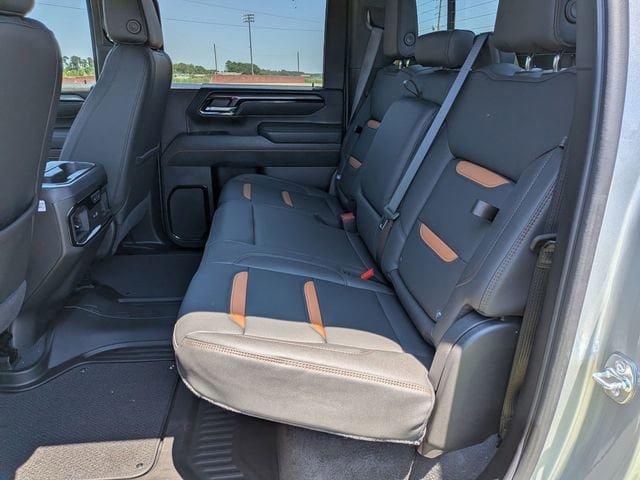 New 2026 GMC Sierra 2500 AT4 w/ AT4 Premium Plus Package AWD/4WD image 30