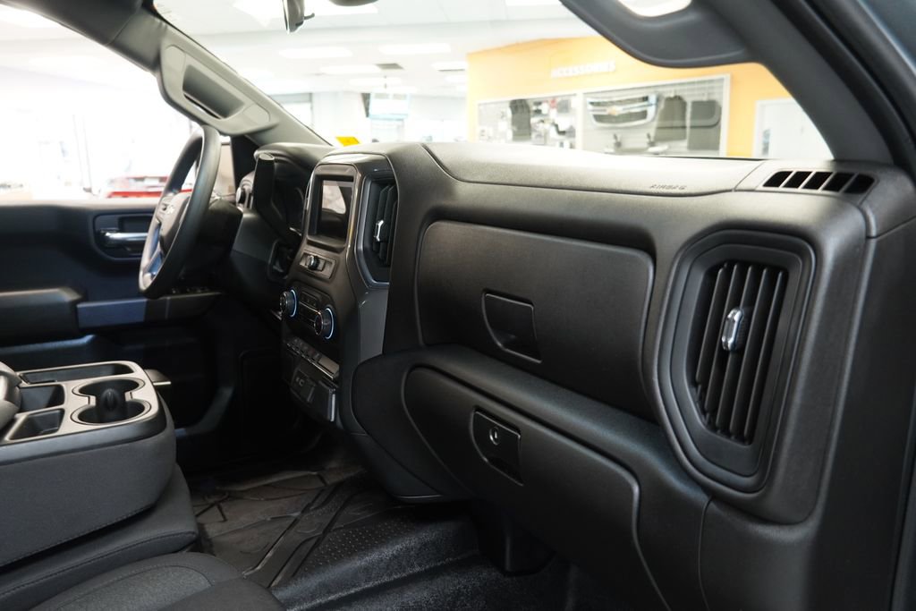 Used 2025 Chevrolet Silverado 1500 Custom image 28