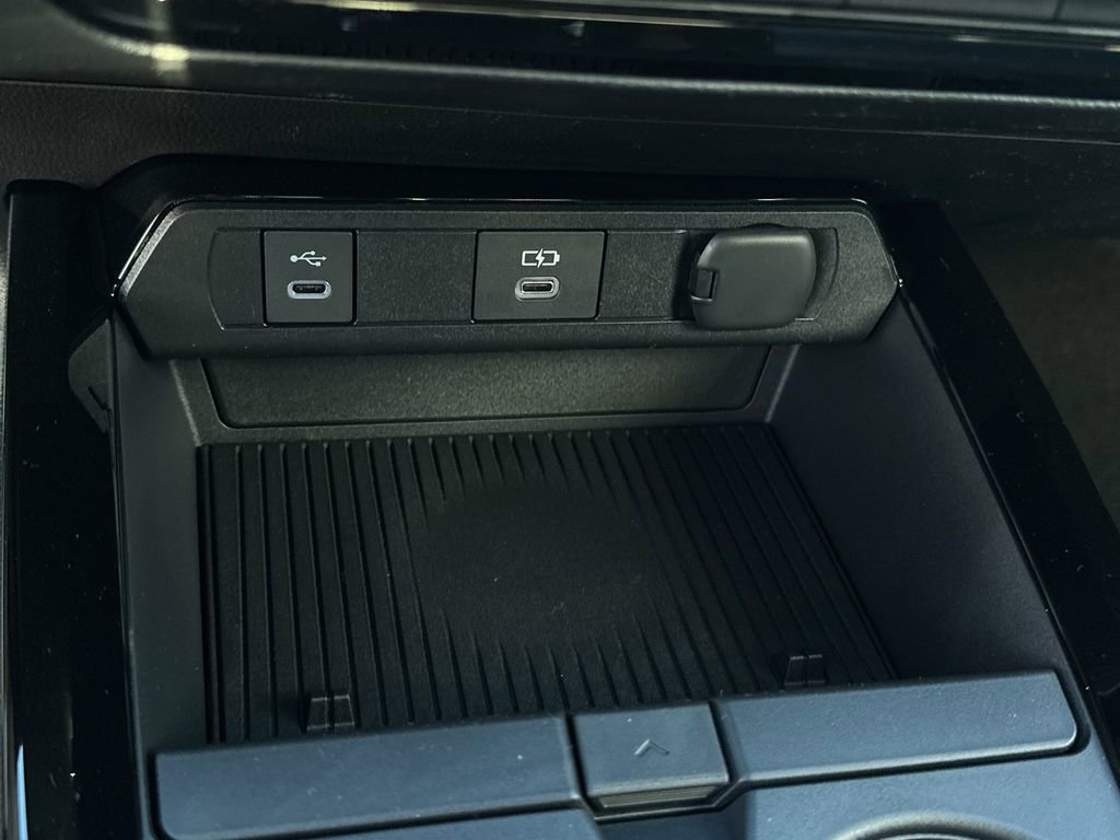 New 2026 Toyota Prius XLE image 24