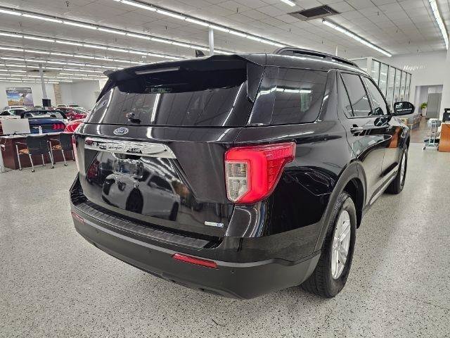 Used 2020 Ford Explorer XLT AWD/4WD image 5