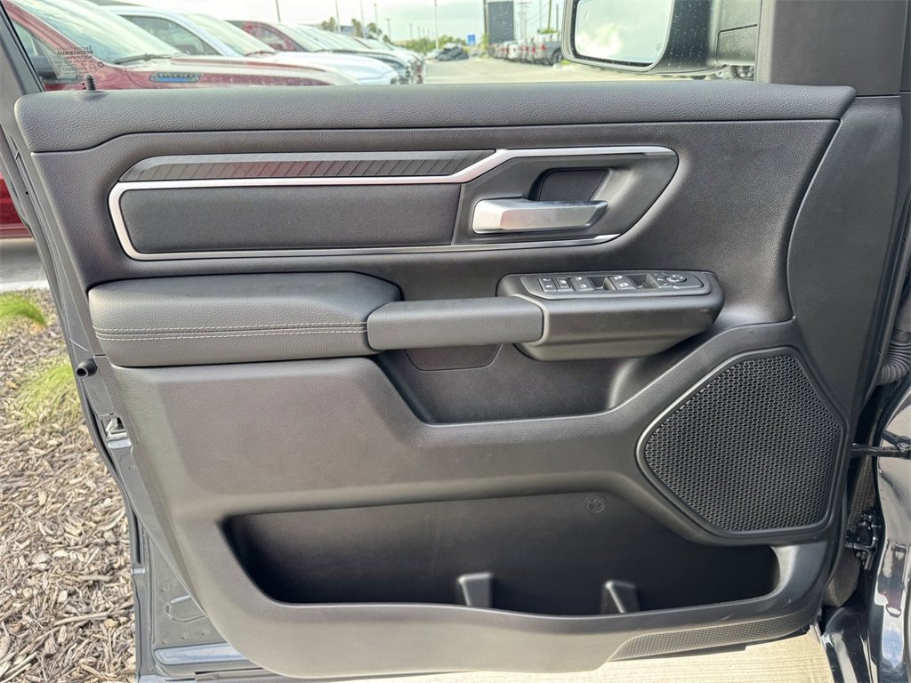 New 2026 RAM 1500 4x4 Crew Cab image 13