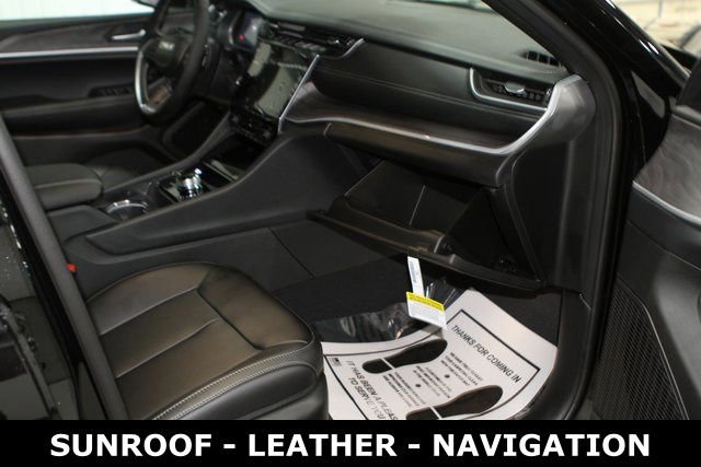 New 2025 Jeep Grand Cherokee Limited image 26