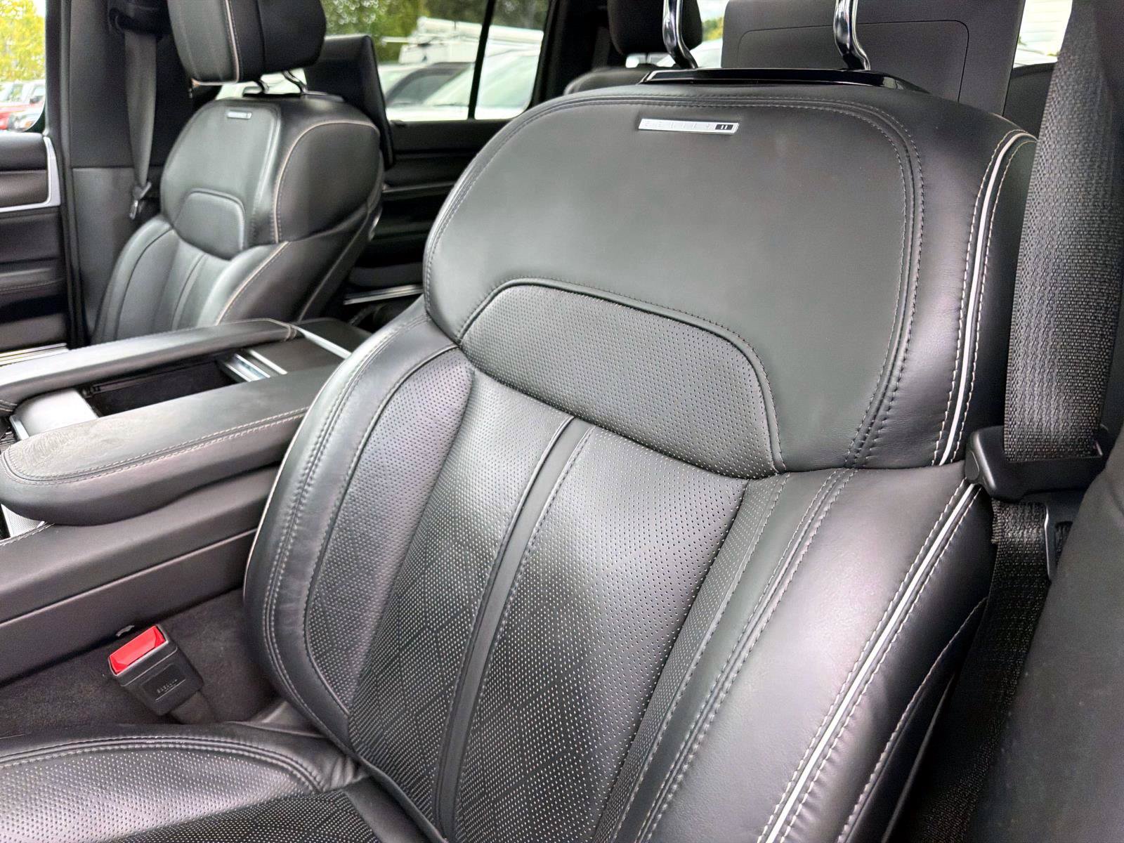 Used 2024 Jeep Grand Wagoneer Series II Obsidian w/ Quick Order Packagew 28T AWD/4WD image 8