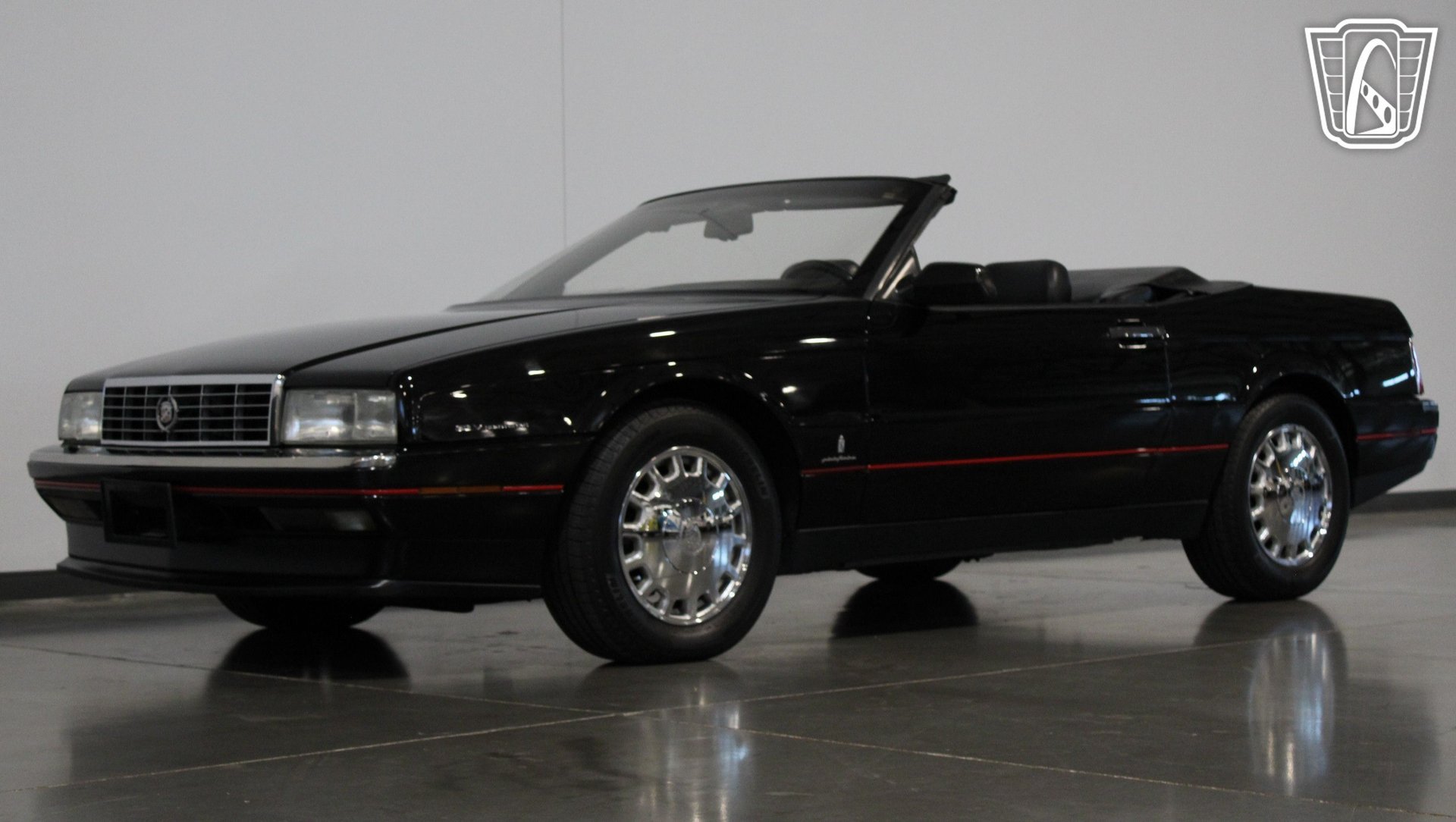 Used 1993 Cadillac Allante FWD image 37