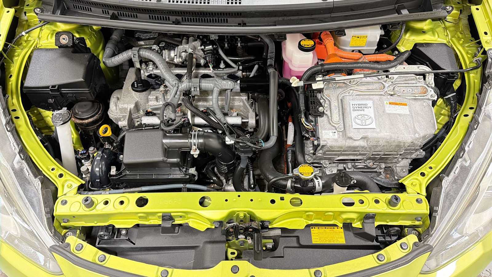 Used 2015 Toyota Prius C Two FWD image 28