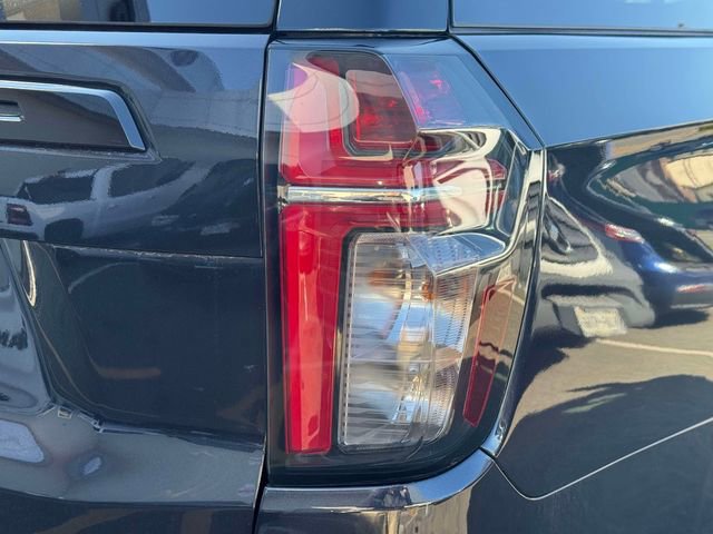 Used 2023 Chevrolet Suburban RST AWD/4WD image 13