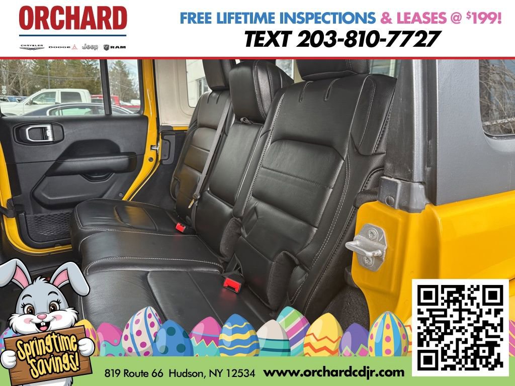 Used 2019 Jeep Wrangler Unlimited Sahara w/ Dual Top Group AWD/4WD image 18
