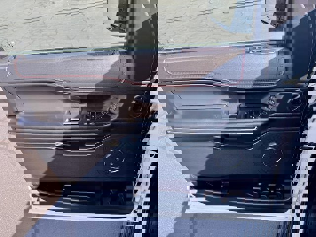 Used 2020 Ford Expedition Limited w/ Equipment Group 303A image 25