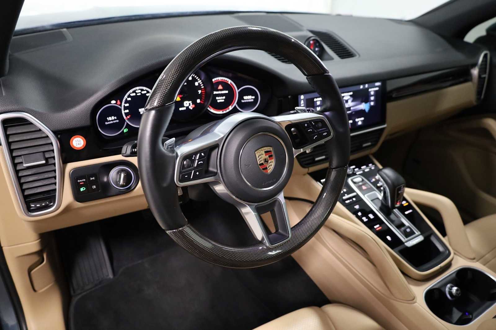 Used 2019 Porsche Cayenne AWD/4WD image 4
