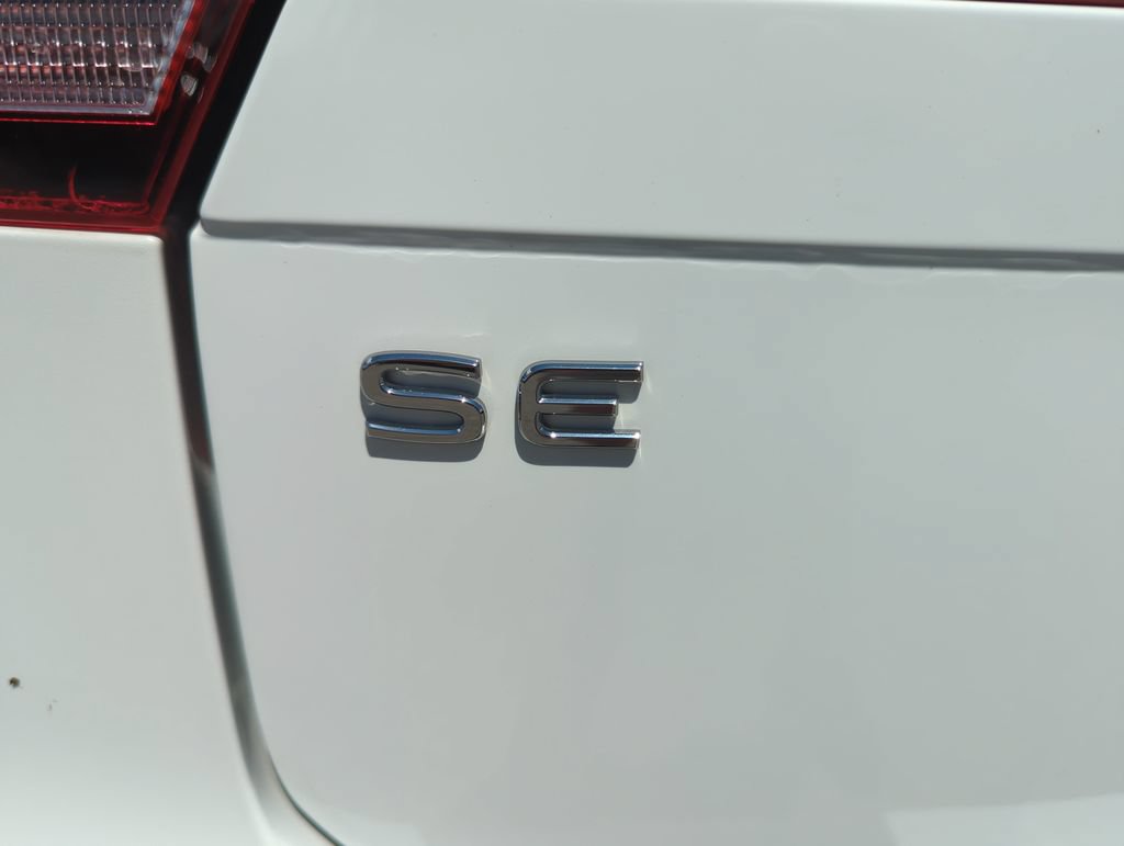 Used 2024 Volkswagen Tiguan SE FWD image 22