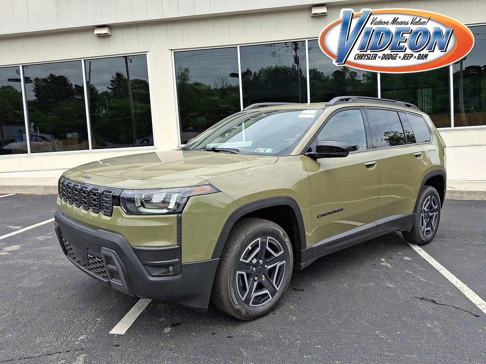 New 2026 Jeep Cherokee Limited AWD/4WD image 1