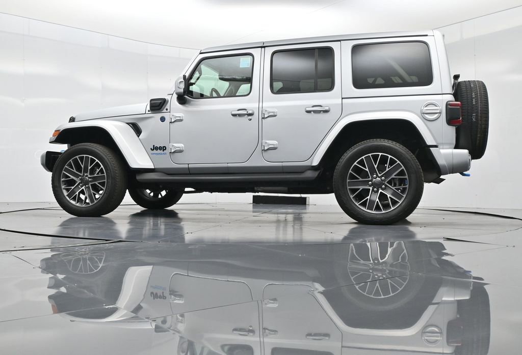 Used 2022 Jeep Wrangler Unlimited Sahara image 54