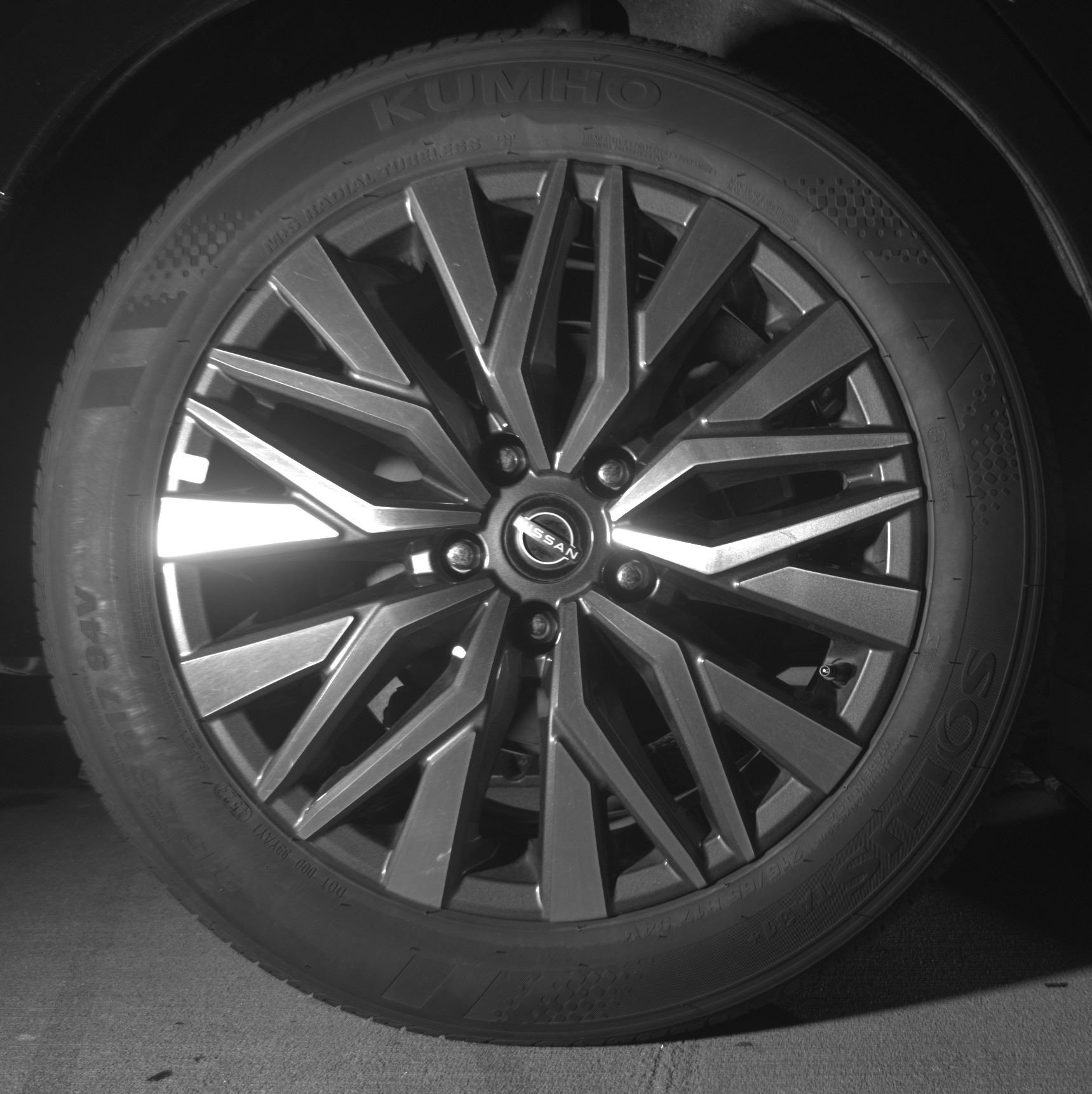 Used 2025 Nissan Altima 2.5 SV FWD image 15