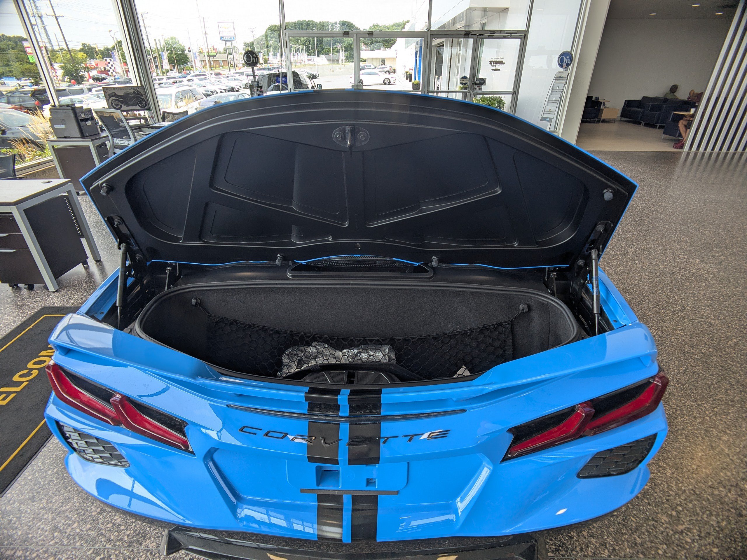 Used 2021 Chevrolet Corvette Stingray Premium Conv w/ Z51 Performance Package RWD image 8