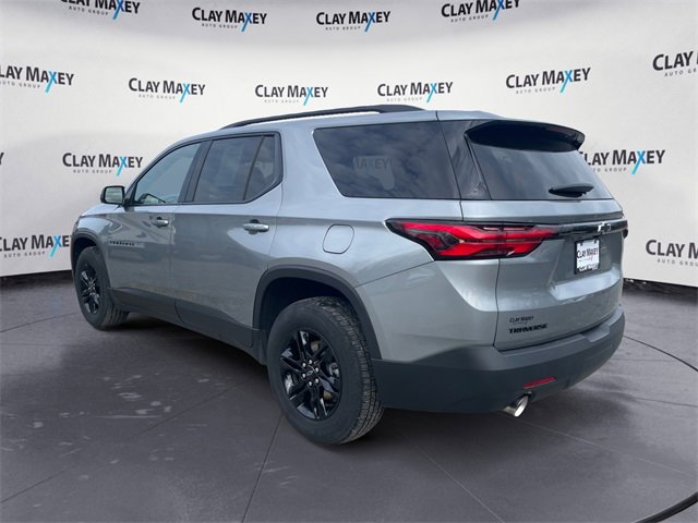 Used 2023 Chevrolet Traverse LS w/ Midnight/Sport Edition image 3
