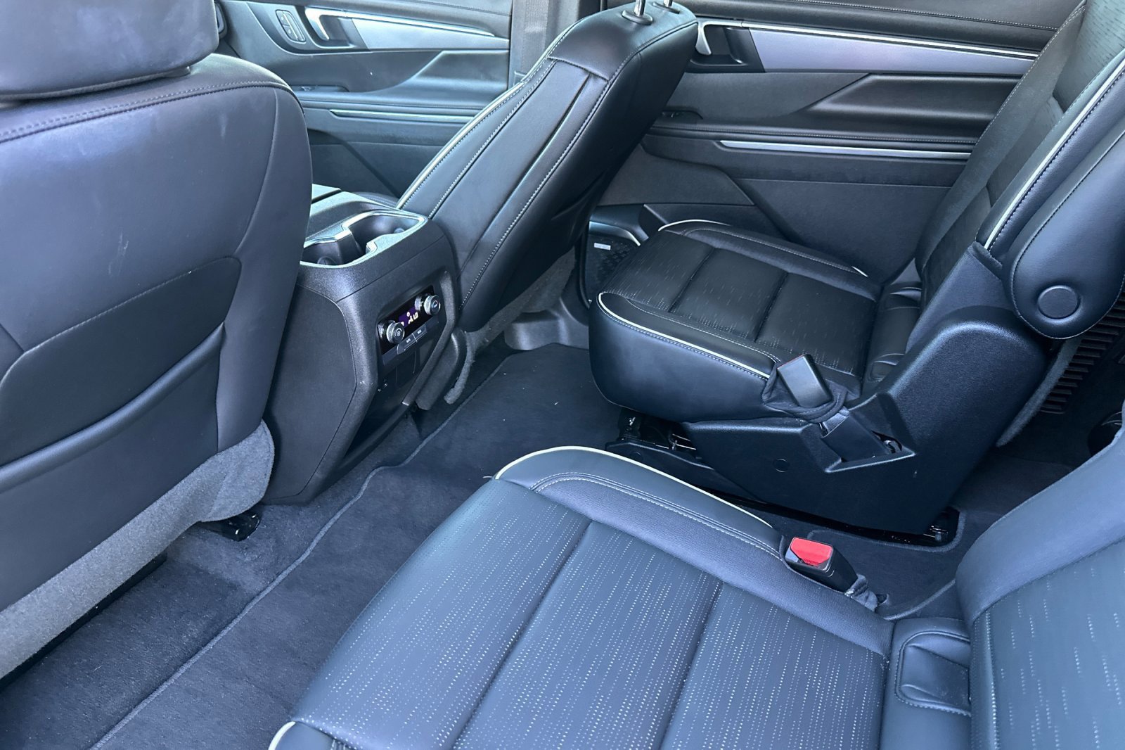 Certified 2026 Buick Enclave Sport Touring FWD image 13