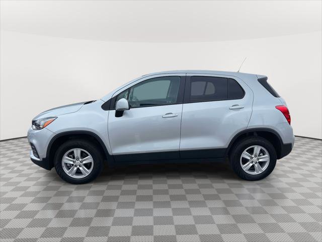 Used 2022 Chevrolet Trax LS w/ Tint and Cruise Package image 8