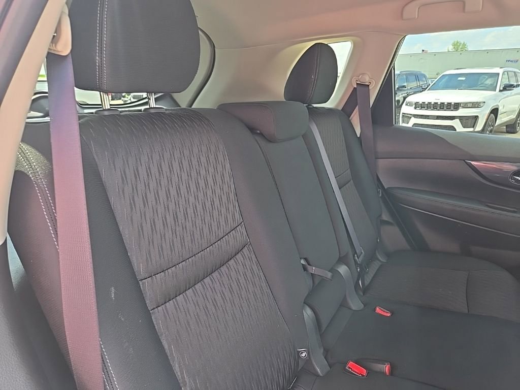 Used 2020 Nissan Rogue SV AWD/4WD image 71