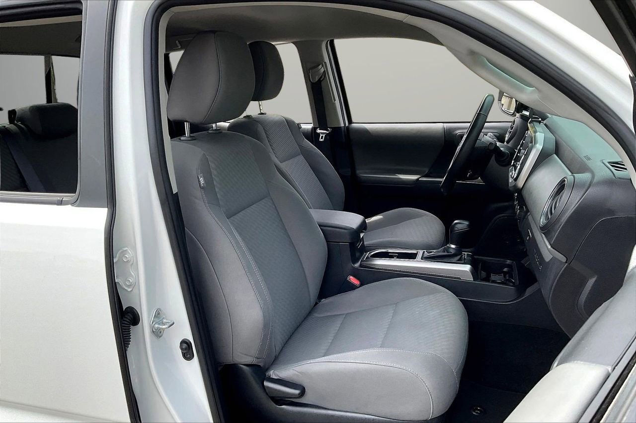 Used 2023 Toyota Tacoma SR5 RWD image 22