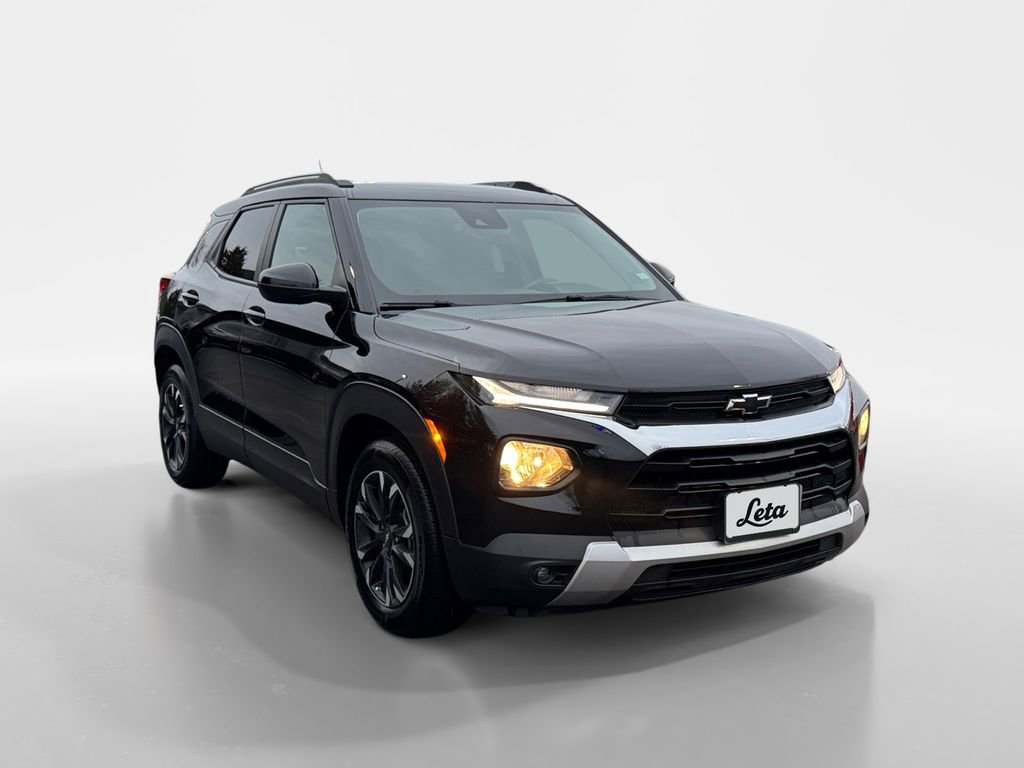 Used 2023 Chevrolet TrailBlazer LT image 2